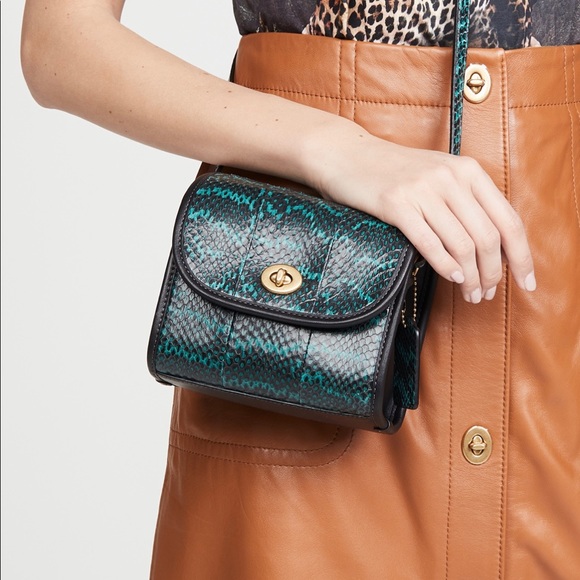 Coach 1941 Turn Lock Lunchbox Pouch - Picture 2 of 5